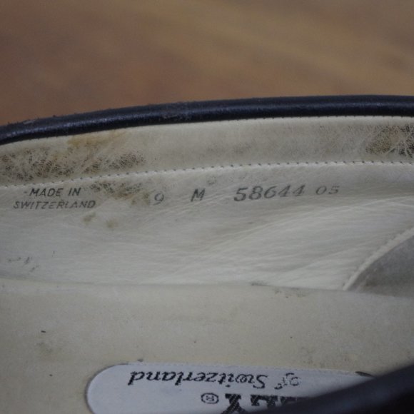 MEN'S Vintage Swiss Made Bally Polk Tassel Kilte Front Loafers Size 9M - Picture 2 of 11